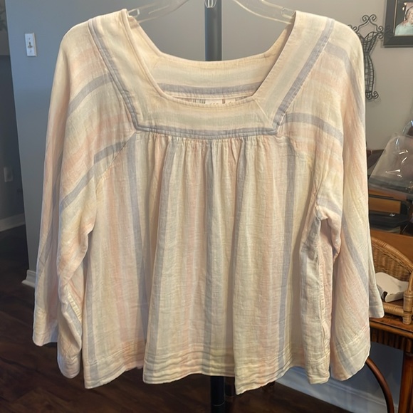 GAP Spring Color Tunic - Picture 1 of 5